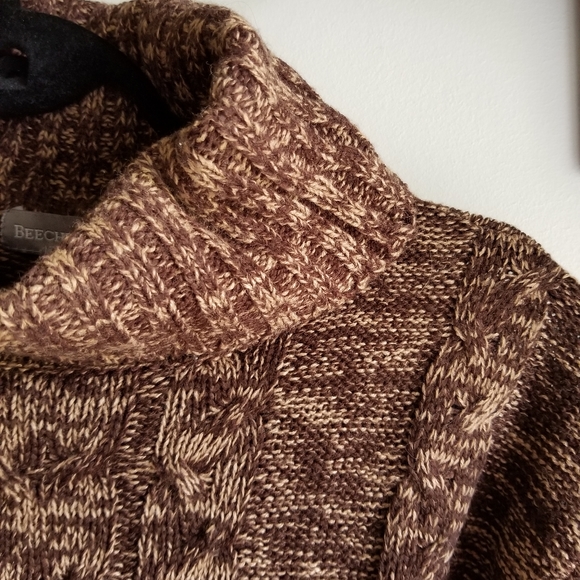 👚 TURTLE NECK SWEATER - Picture 3 of 9